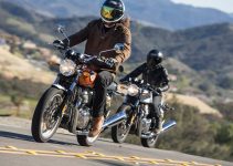 7 Pros And Cons Of Riding A Motorcycle With Or Without A Windshield